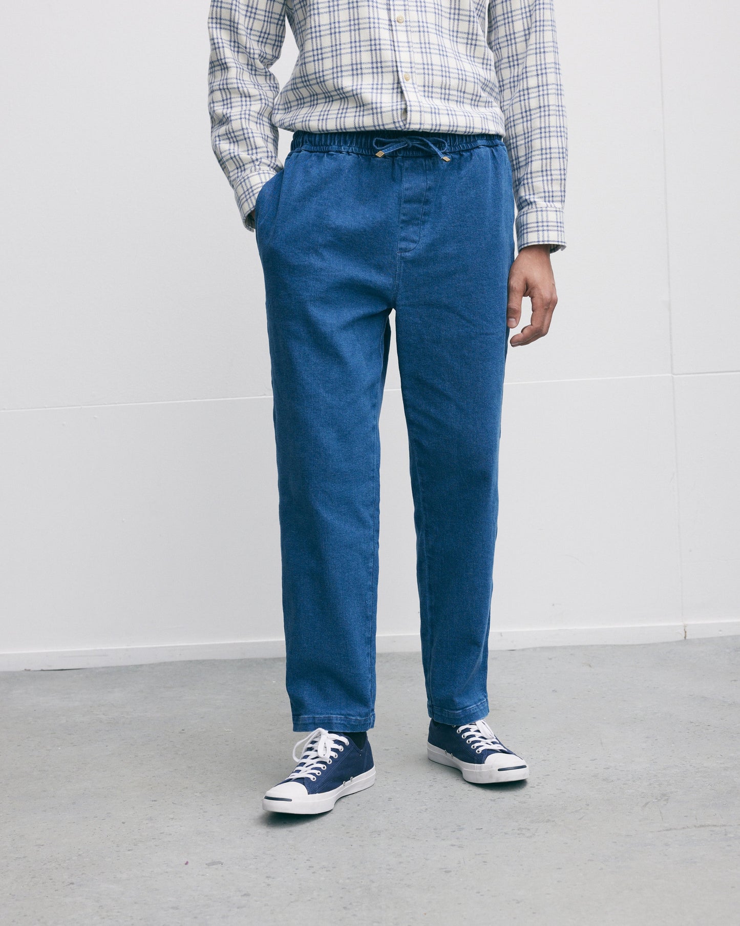 Relaxed fit trousers